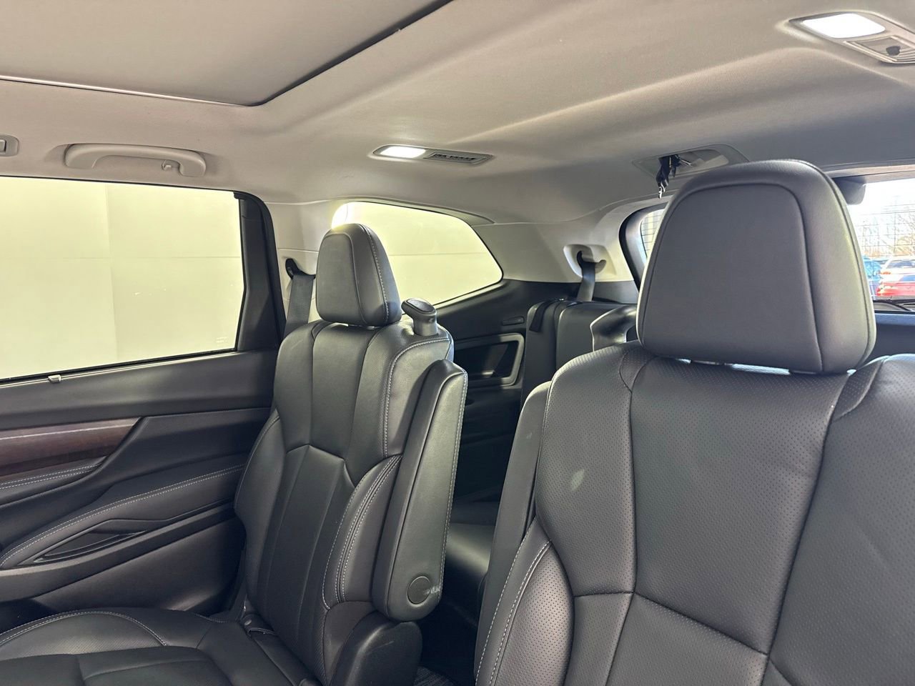Used 2023 Subaru Ascent Touring image 22