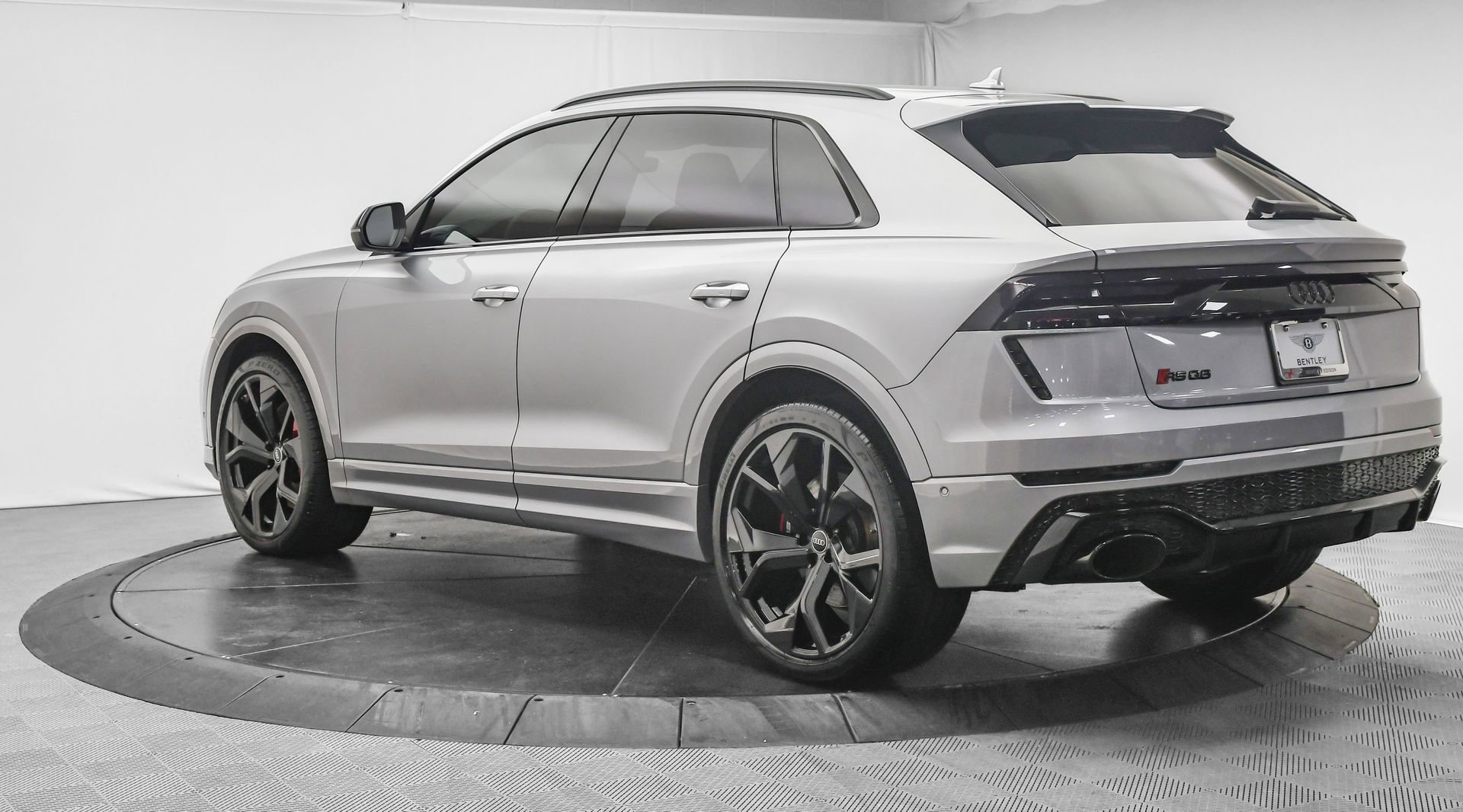 Used 2021 Audi RS Q8 4.0T w/ Black Optic Package image 5