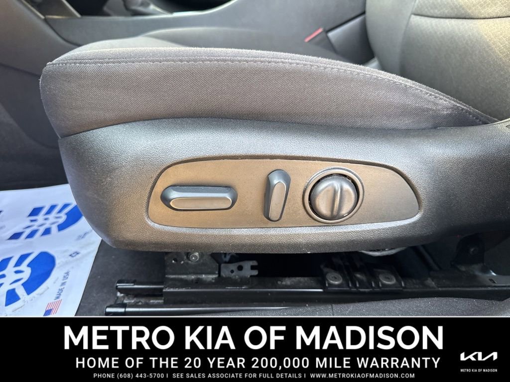 Used 2023 Chevrolet Malibu LT image 14