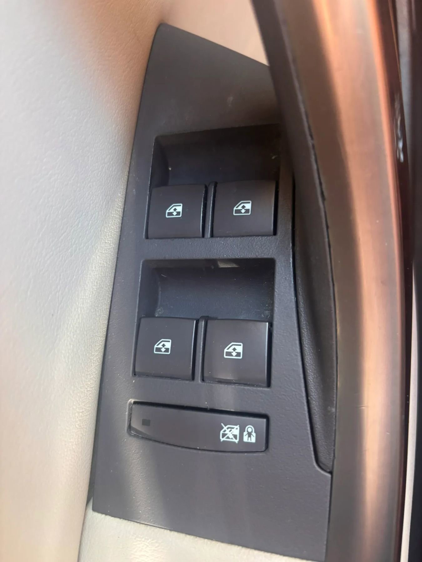 Used 2012 Buick Verano Leather FWD image 5