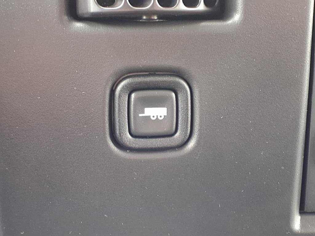 New 2025 Chevrolet Express 2500 Work Van w/ Driver Convenience Package image 14