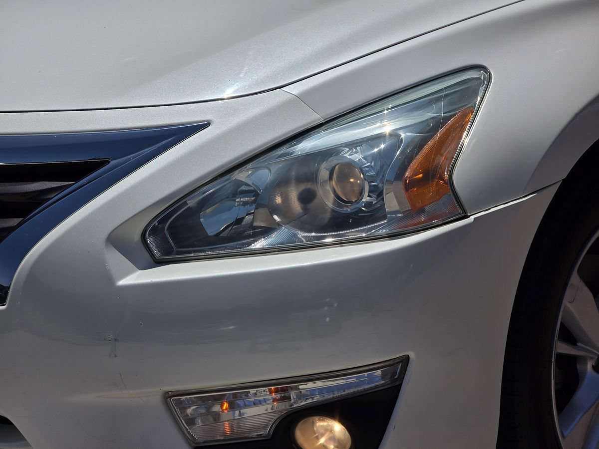 Used 2015 Nissan Altima 2.5 SV FWD image 6