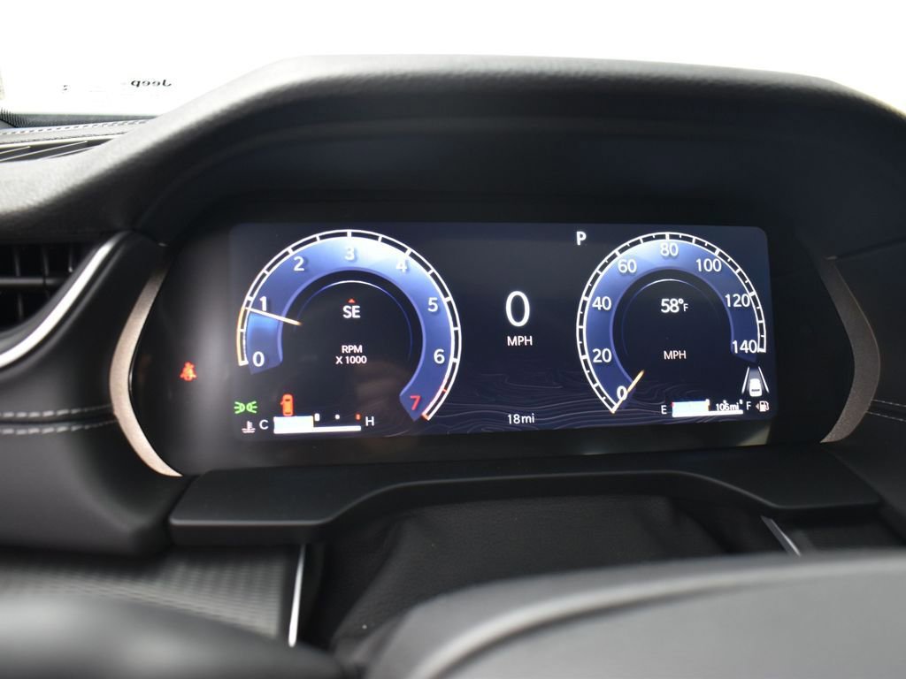 Used 2025 Jeep Grand Cherokee L Altitude image 36