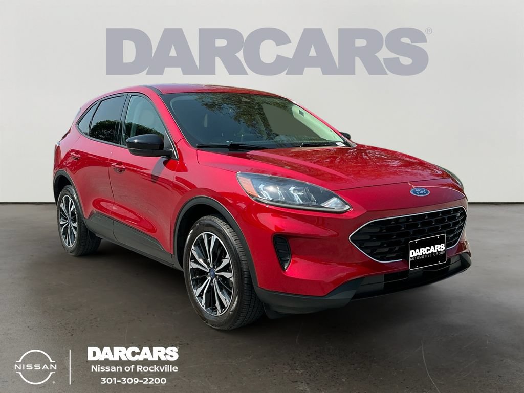 Used 2022 Ford Escape SE w/ SE Sport Appearance Package AWD/4WD image 1