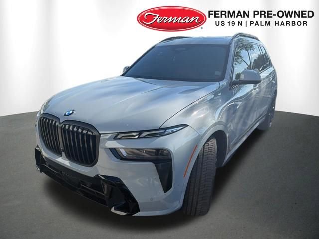 Used 2026 BMW X7 xDrive40i w/ M Sport Package image 3