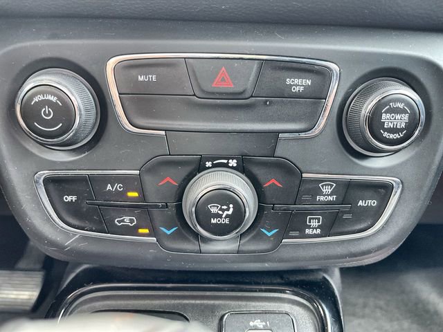 Used 2020 Jeep Compass Latitude AWD/4WD image 18