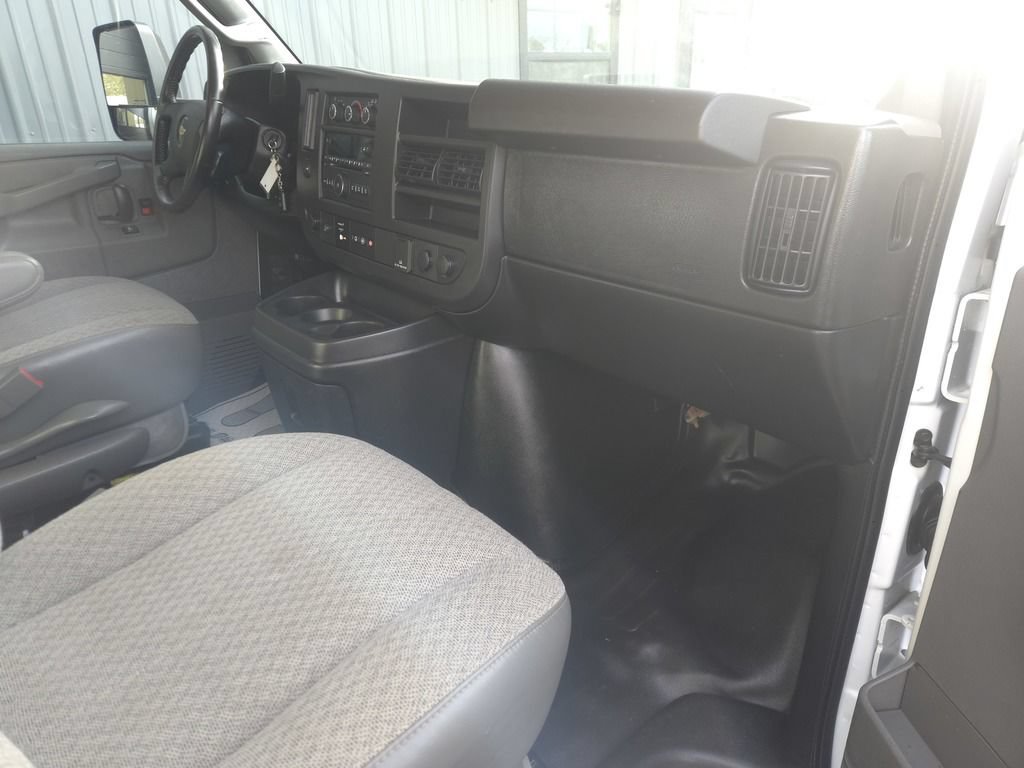 Used 2020 Chevrolet Express 3500 w/ Power Convenience Package RWD image 20