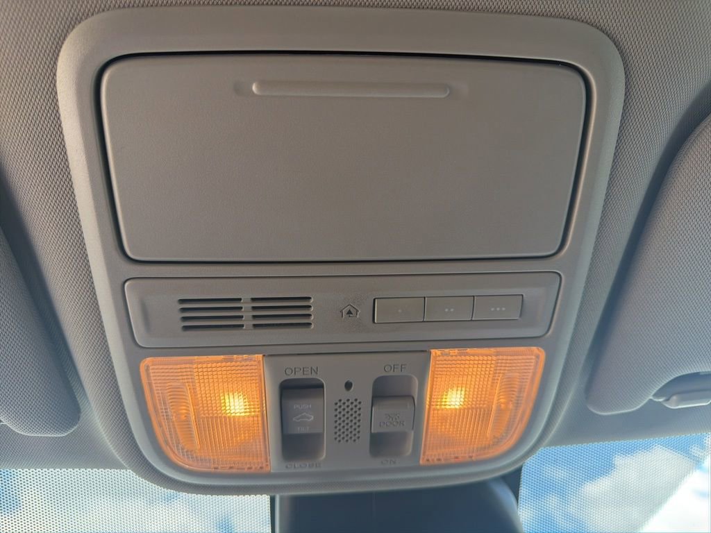 Used 2016 Honda Odyssey EX-L image 17