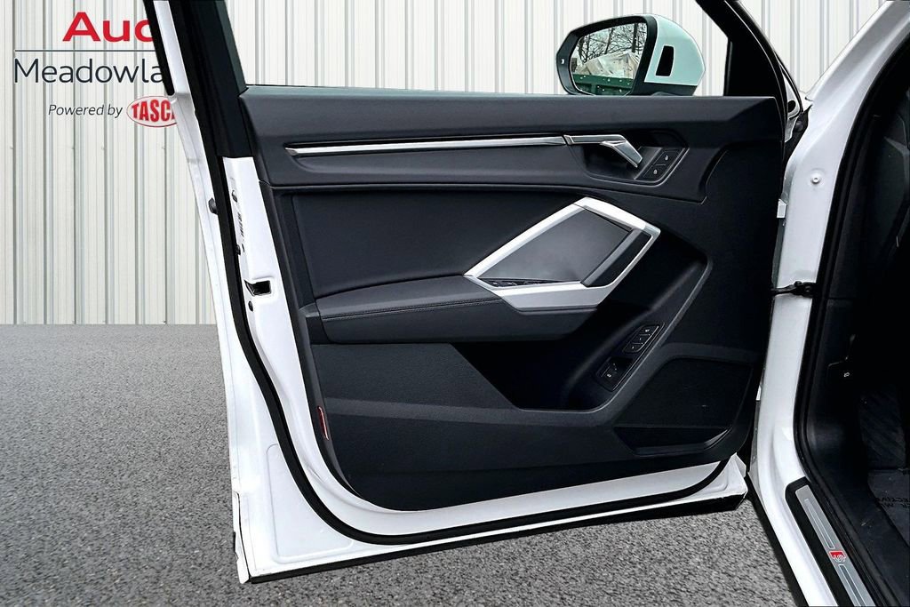 Used 2025 Audi Q3 2.0T Premium w/ Convenience Package image 20