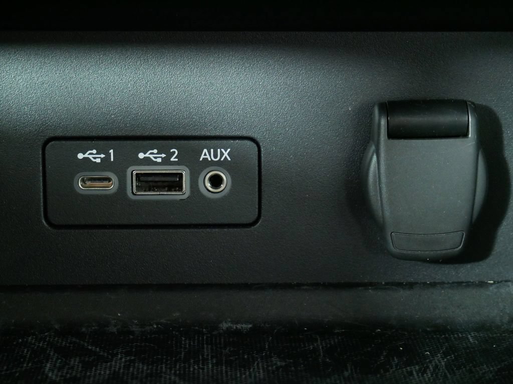 Used 2023 Nissan Sentra SV w/ All-Weather Package FWD image 32
