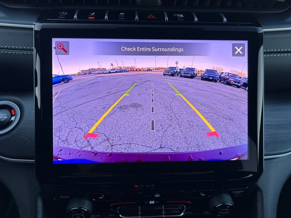 New 2025 Jeep Grand Cherokee L Limited w/ Trailer Tow Package AWD/4WD image 38