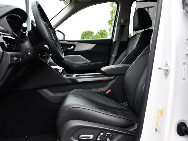 Certified 2026 Acura MDX FWD w/ Technology Package image 13