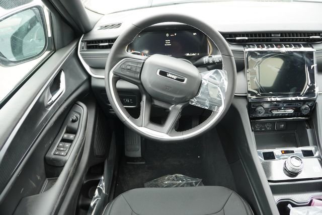 New 2025 Jeep Grand Cherokee Laredo X w/ Luxury Tech Group I image 13