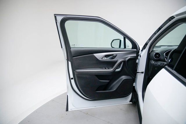 Used 2025 Chevrolet Blazer LT image 21