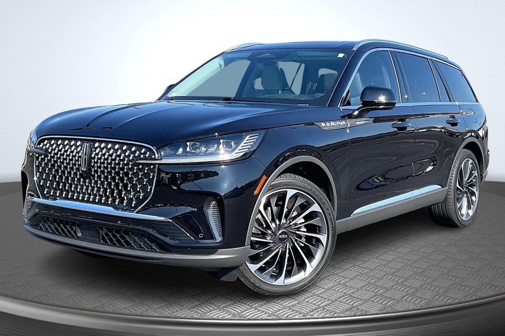 Used 2026 Lincoln Aviator Reserve w/ Luxury Package AWD/4WD image 3