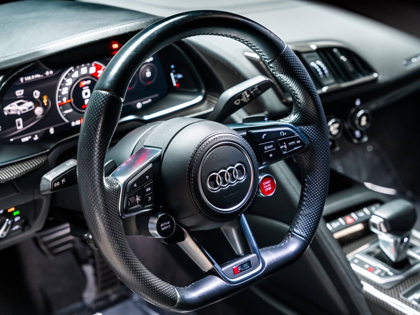 Used 2018 Audi R8 V10 w/ Premium Package image 73