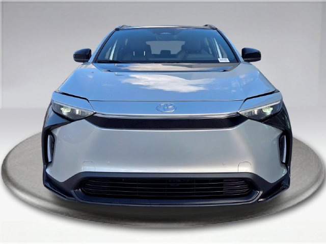 Used 2025 Toyota bZ4X AWD image 9