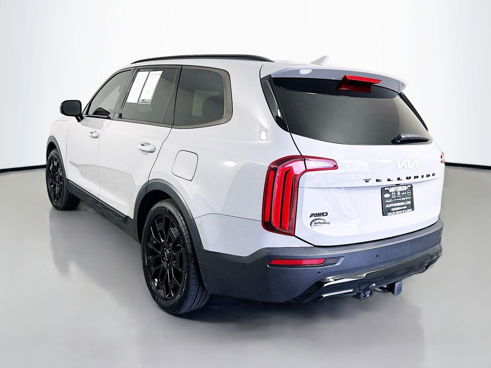 Used 2022 Kia Telluride SX w/ SX Prestige Package AWD/4WD image 5