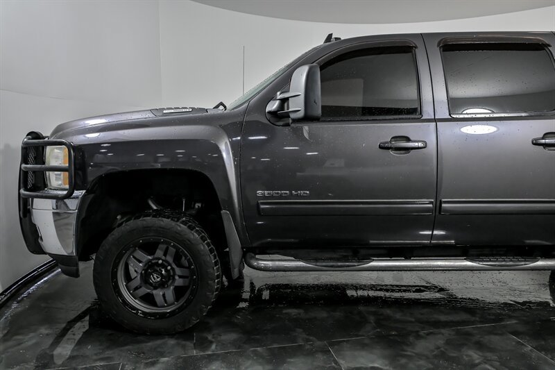 Used 2011 Chevrolet Silverado 3500 LTZ w/ LTZ Plus Package AWD/4WD image 6