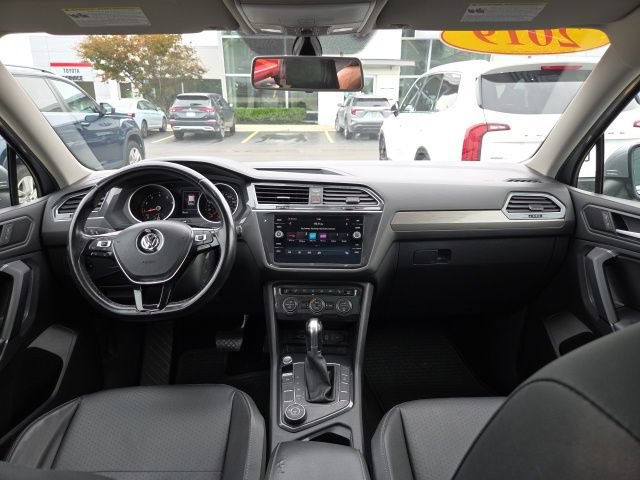 Used 2019 Volkswagen Tiguan SE w/ Panoramic Sunroof Package AWD/4WD image 22