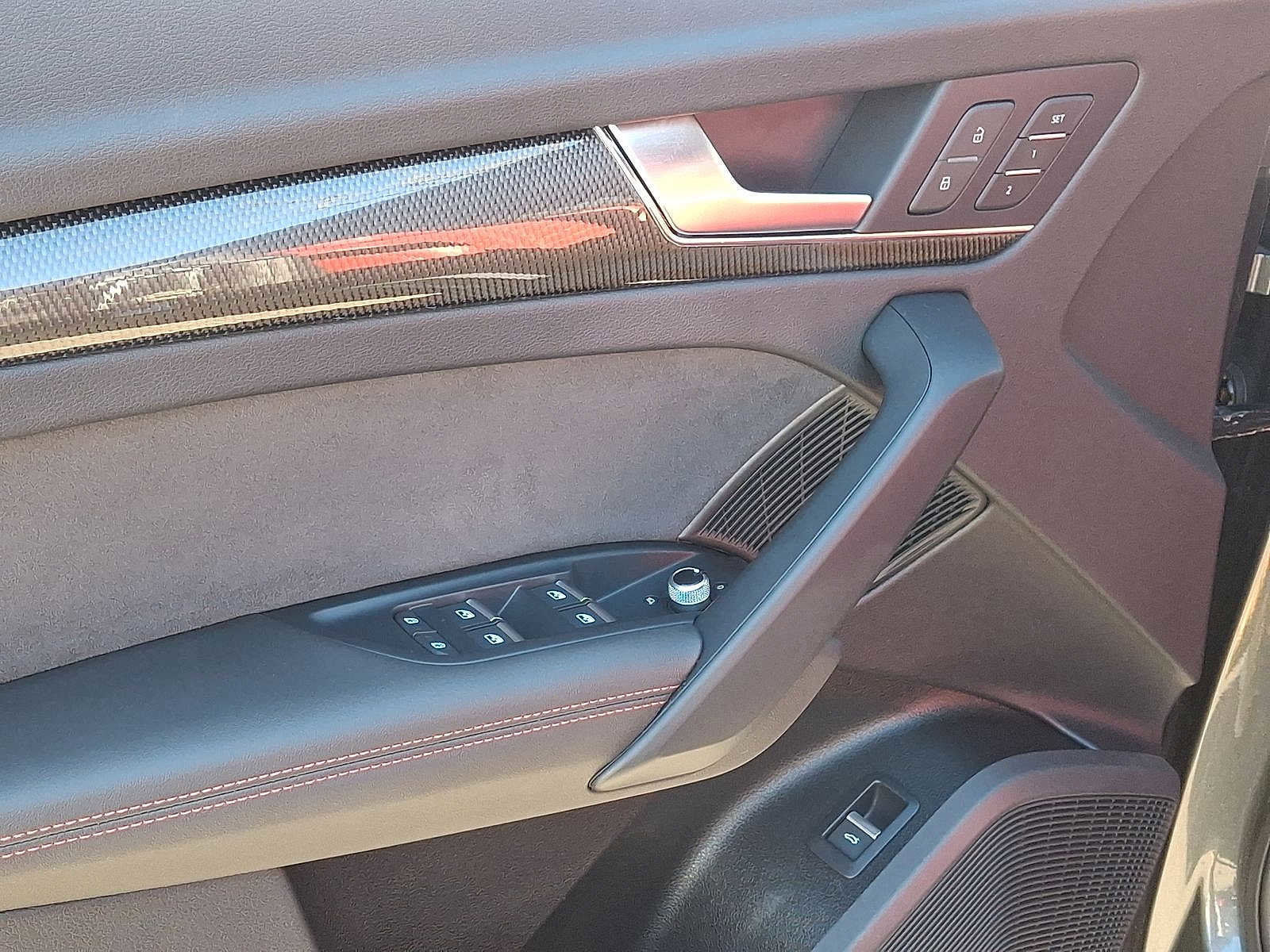 Used 2023 Audi SQ5 Premium Plus w/ Premium Plus Package image 10