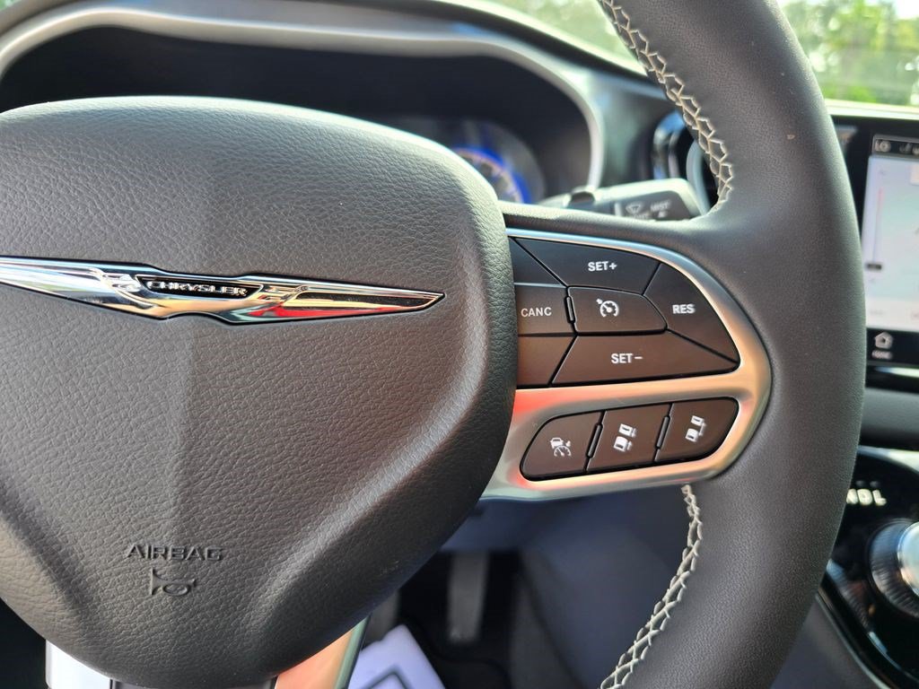 New 2026 Chrysler Voyager LX FWD image 19