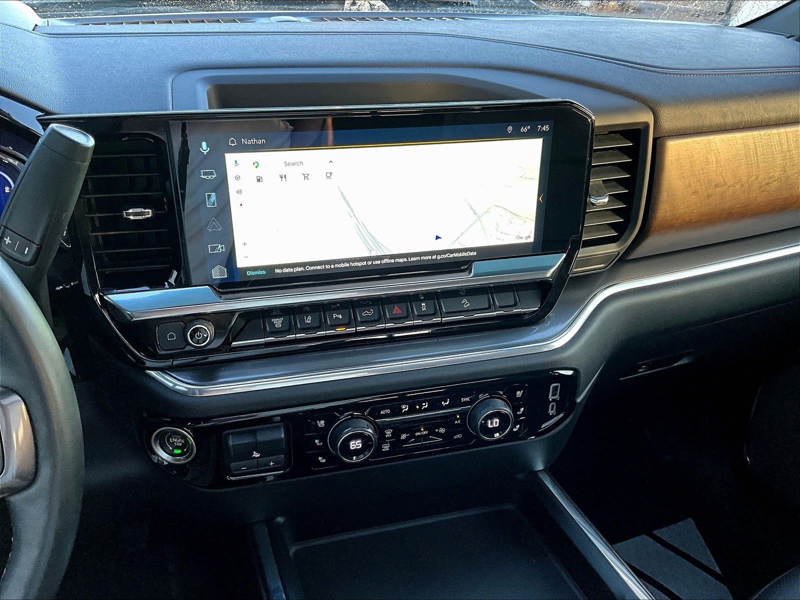 Used 2024 Chevrolet Silverado 2500 High Country w/ Technology Package AWD/4WD image 16