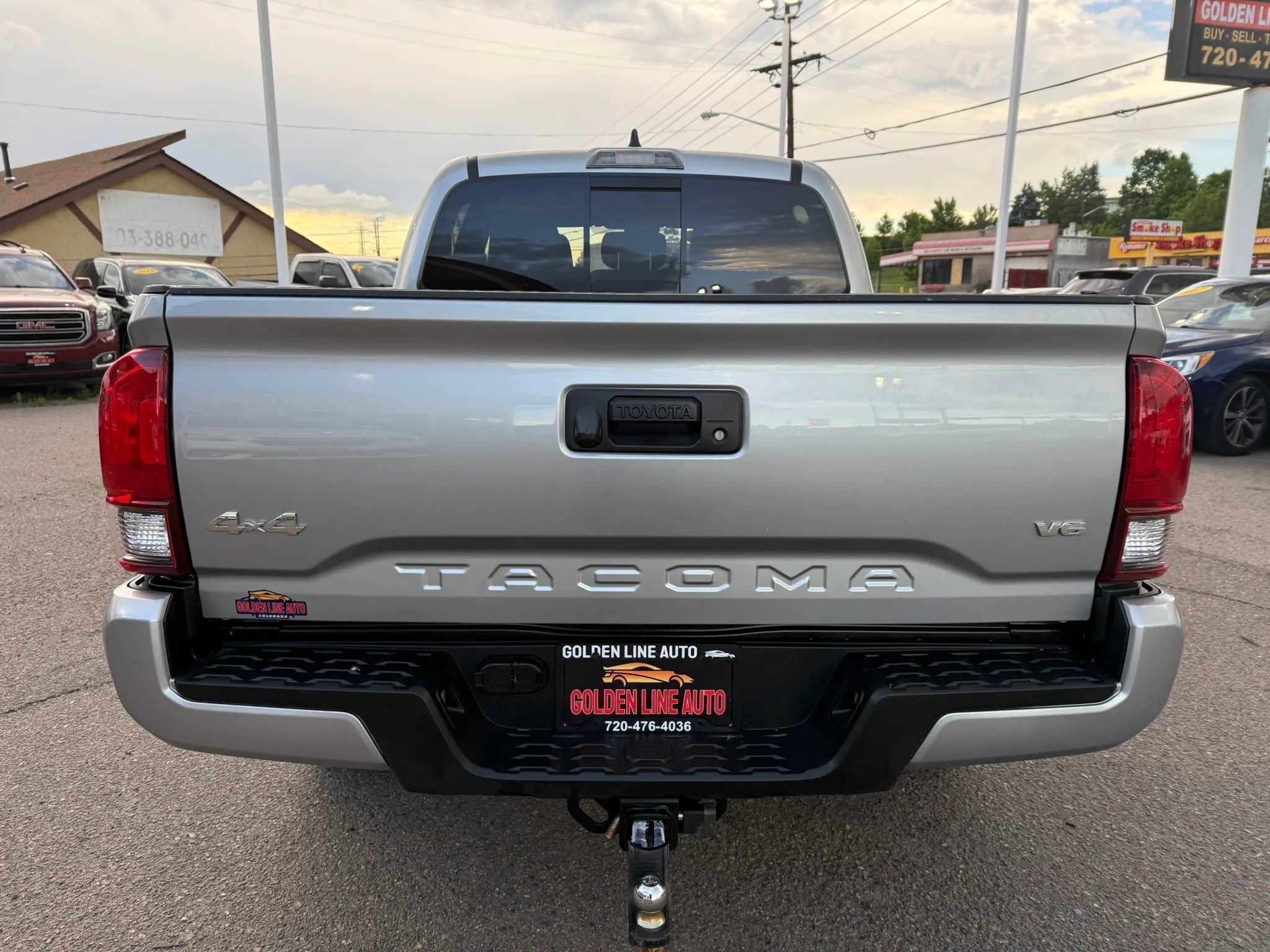 Used 2023 Toyota Tacoma SR5 w/ Technology Package AWD/4WD image 7