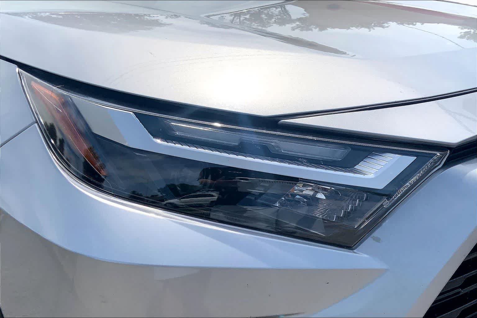 Used 2025 Toyota RAV4 XLE FWD image 52