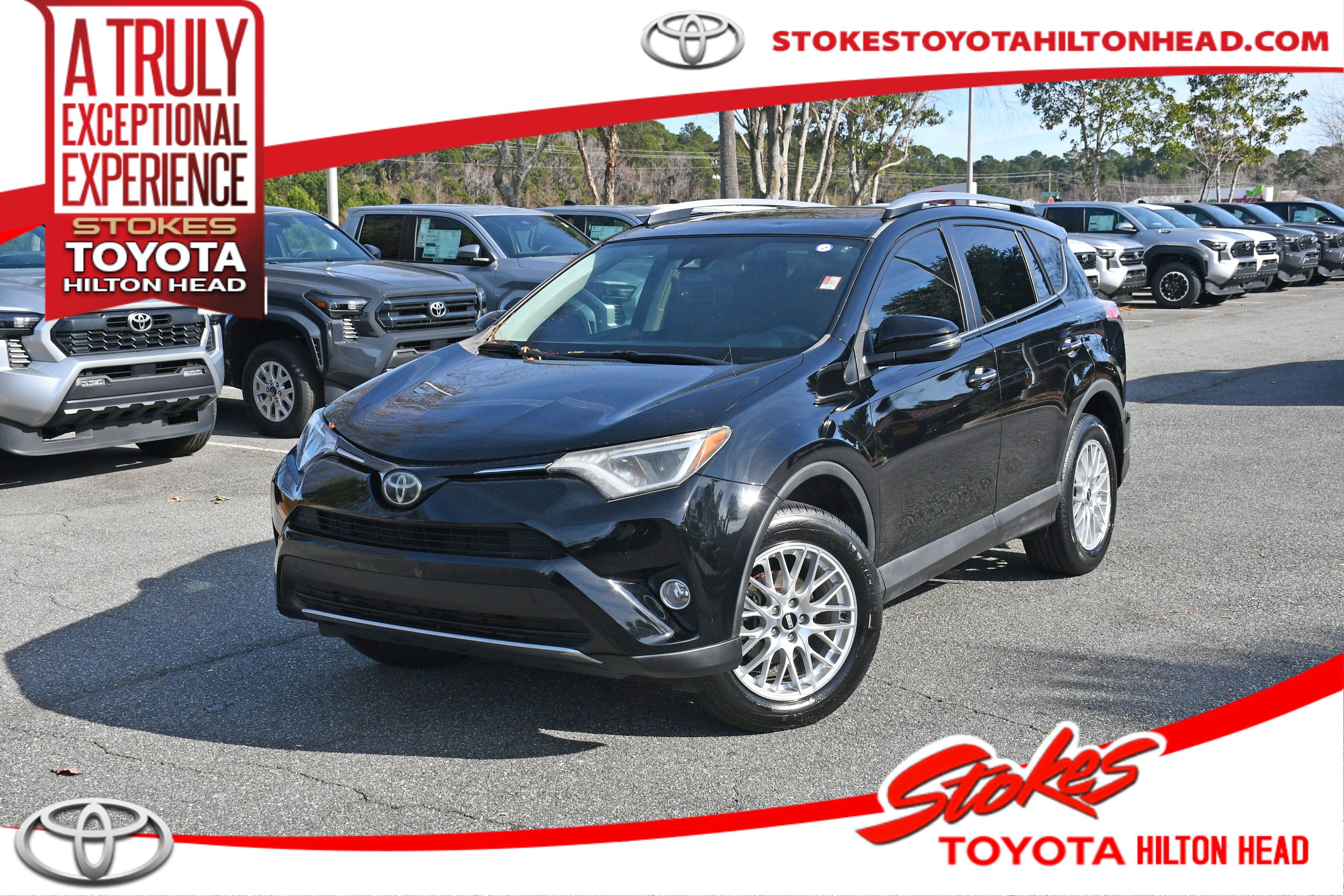 Used 2017 Toyota RAV4 XLE image 1