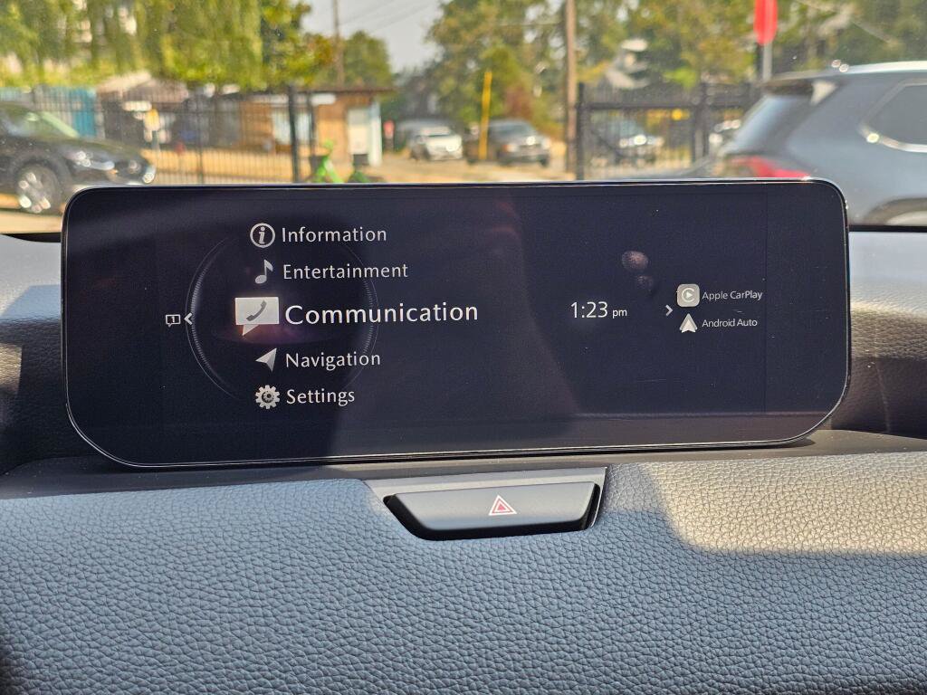 Certified 2024 MAZDA CX-90 Plug-In Hybrid w/ Premium Pkg AWD/4WD image 30