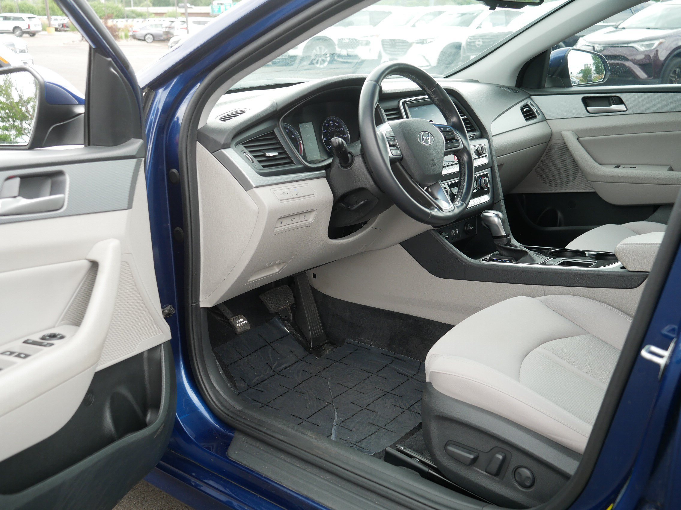 Used 2018 Hyundai Sonata SEL FWD image 11