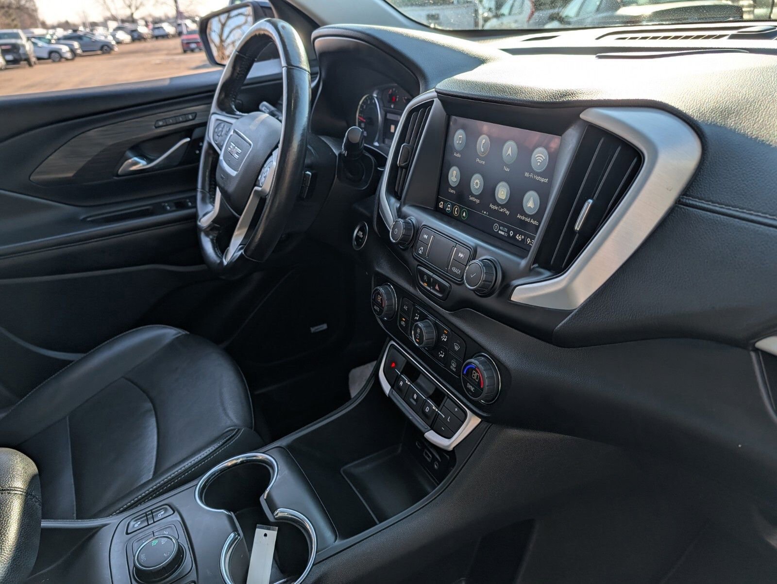 Used 2022 GMC Terrain SLT w/ Infotainment Package II image 27