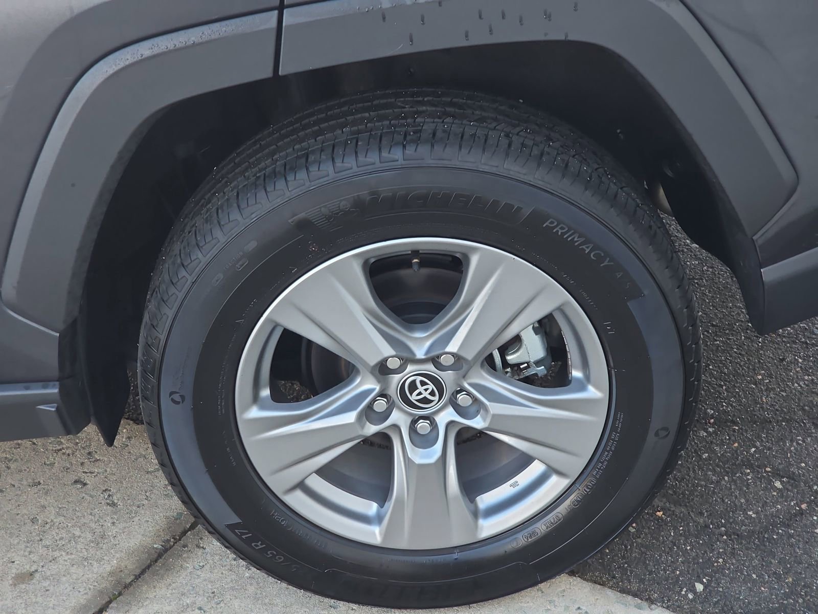 Used 2024 Toyota RAV4 XLE w/ Convenience Package image 41