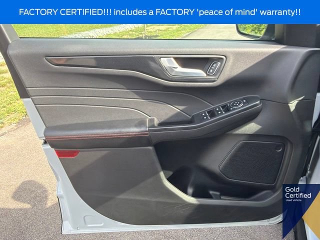 Used 2025 Ford Escape ST-Line Select AWD/4WD image 24