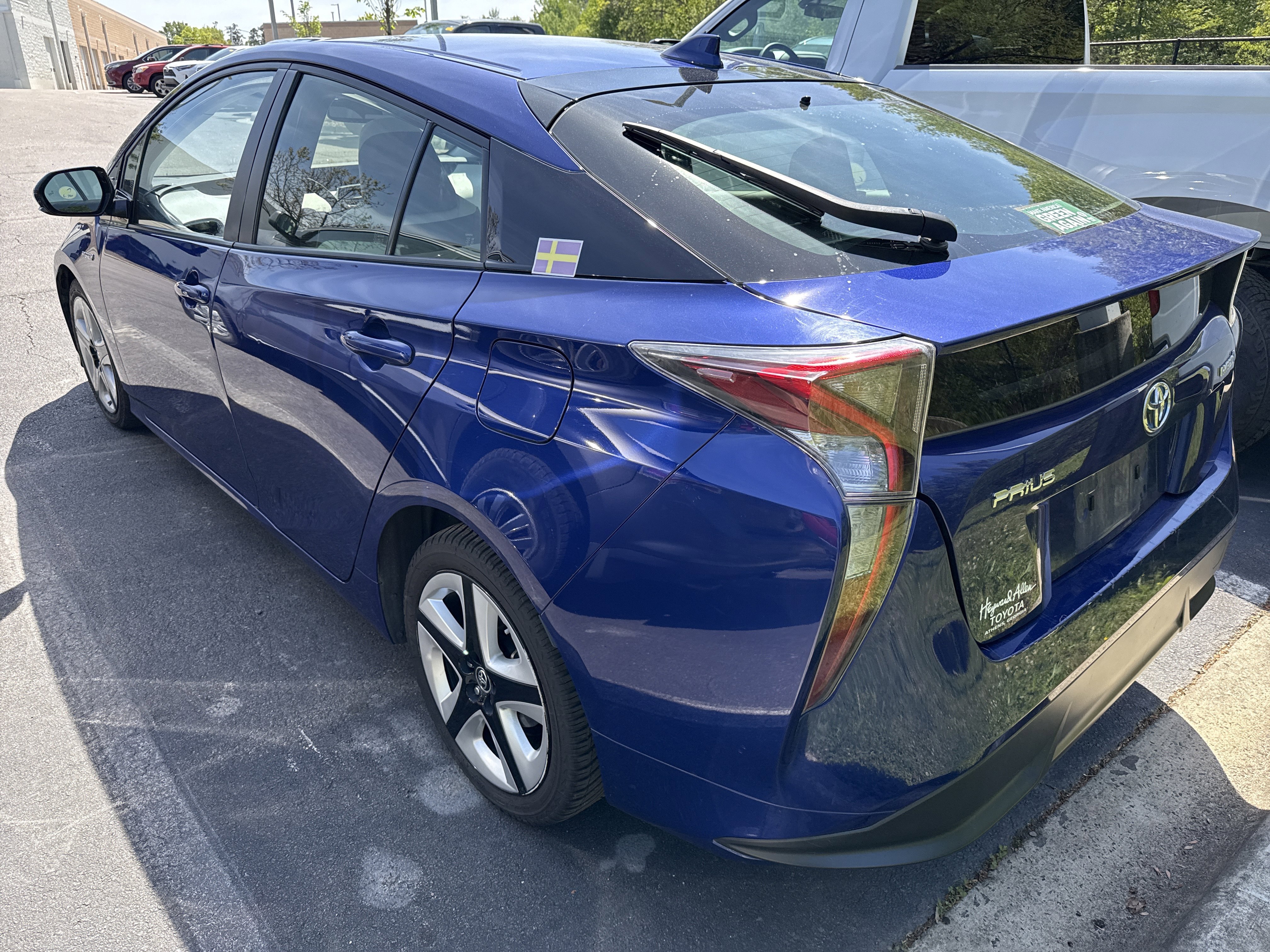 Used 2016 Toyota Prius Four Touring image 6