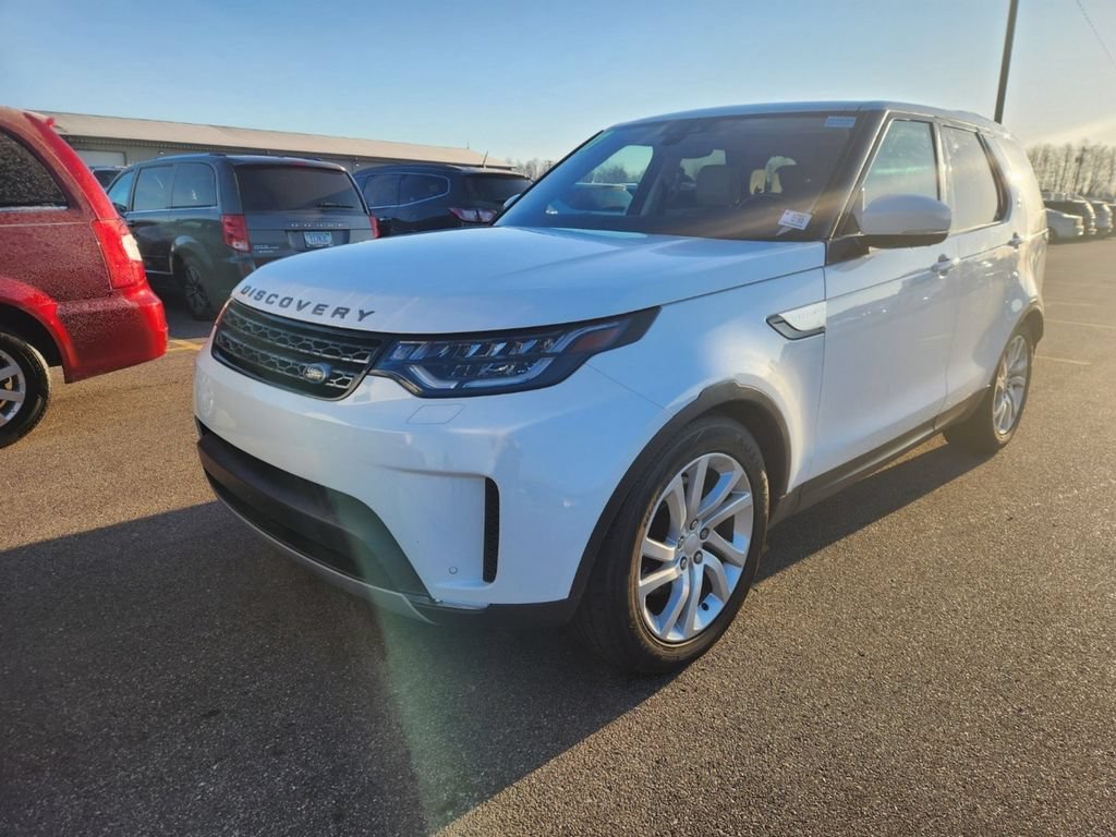 Used 2017 Land Rover Discovery HSE AWD/4WD image 1