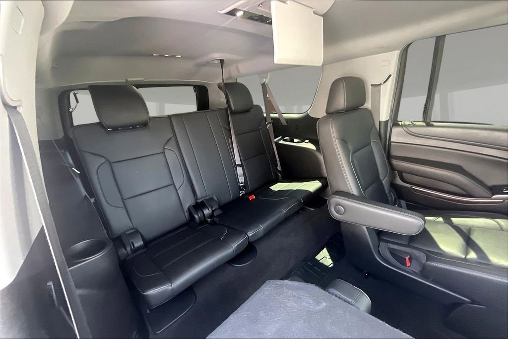 Used 2018 Chevrolet Suburban LT AWD/4WD image 25