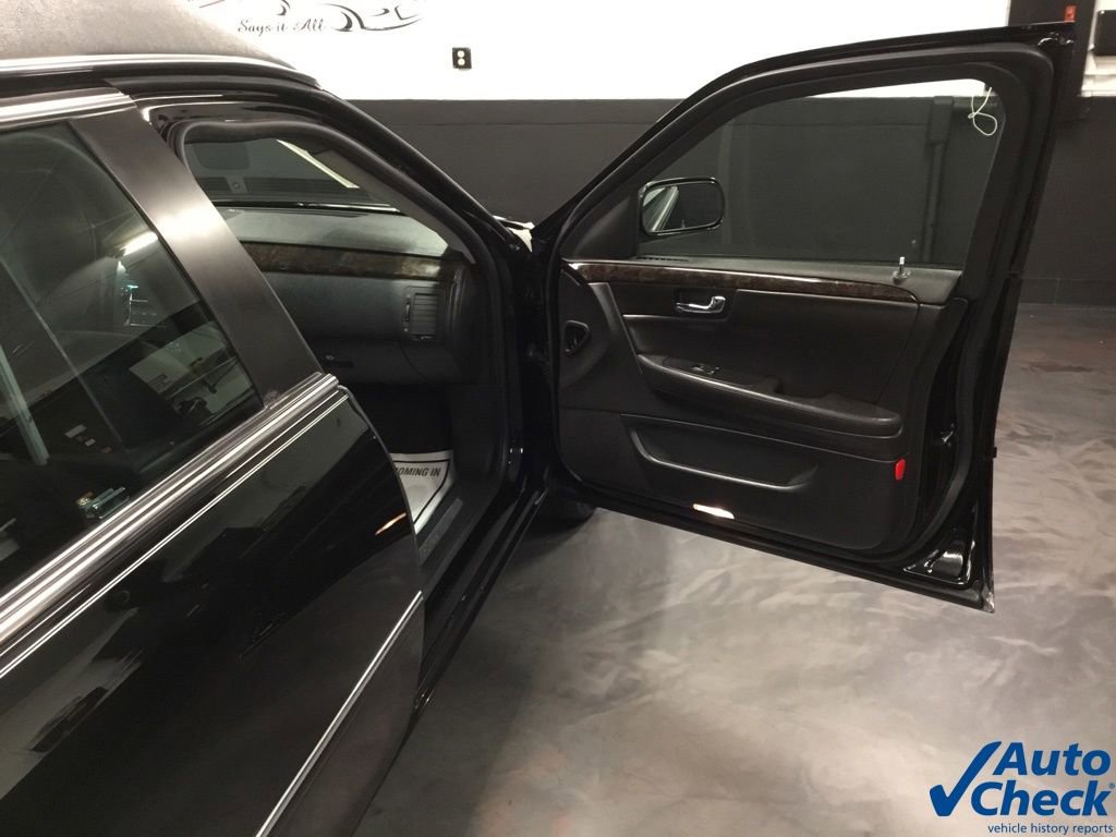 Used 2011 Cadillac DTS Limousine FWD image 36