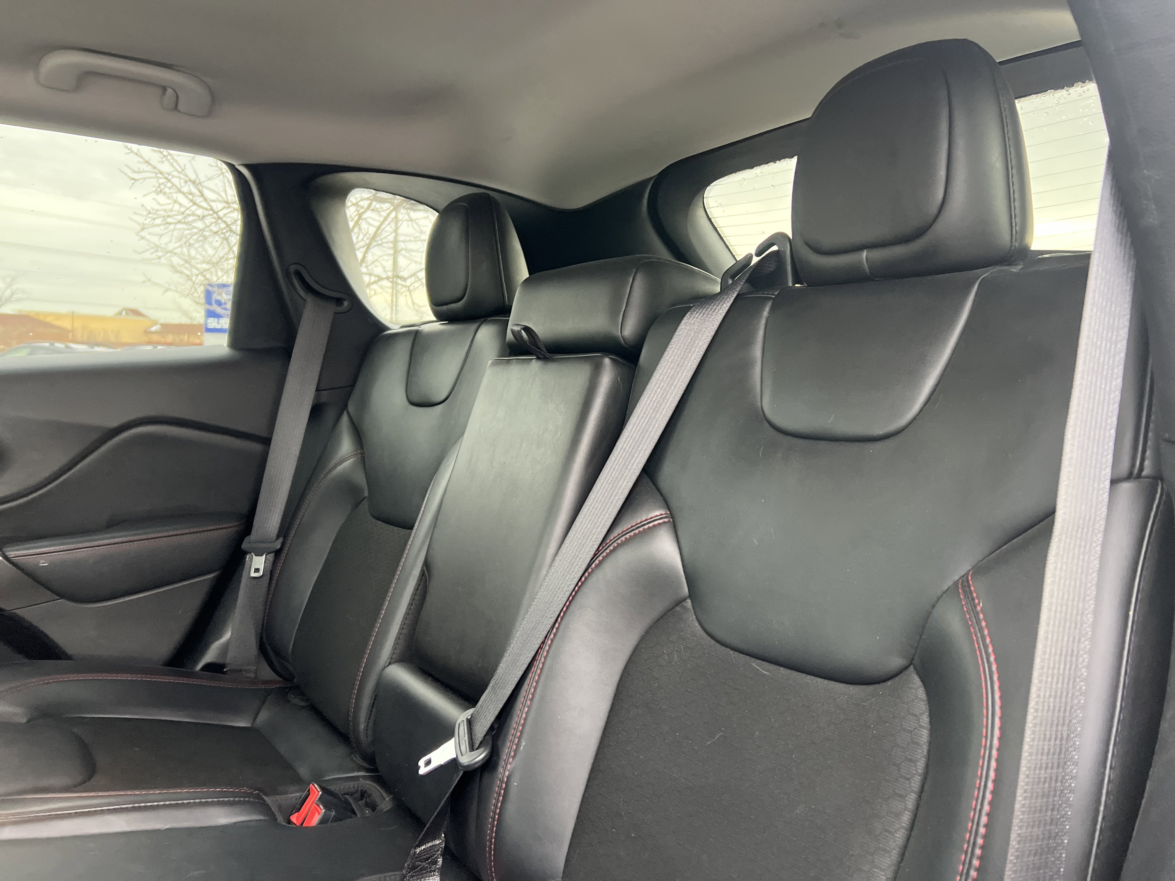 Used 2020 Jeep Cherokee Trailhawk w/ Comfort/Convenience Group image 21