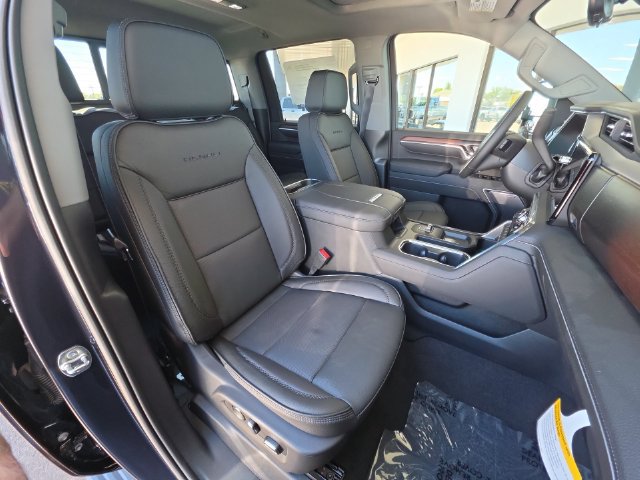 New 2026 GMC Sierra 3500 Denali w/ Denali Reserve Package AWD/4WD image 20