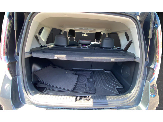 Used 2023 Kia Soul GT-Line w/ GT-Line Technology Package FWD image 13
