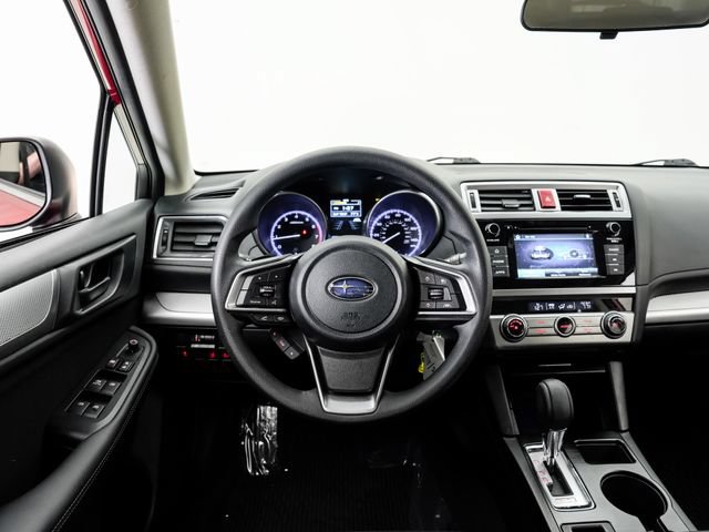 Used 2019 Subaru Outback 2.5i AWD/4WD image 16
