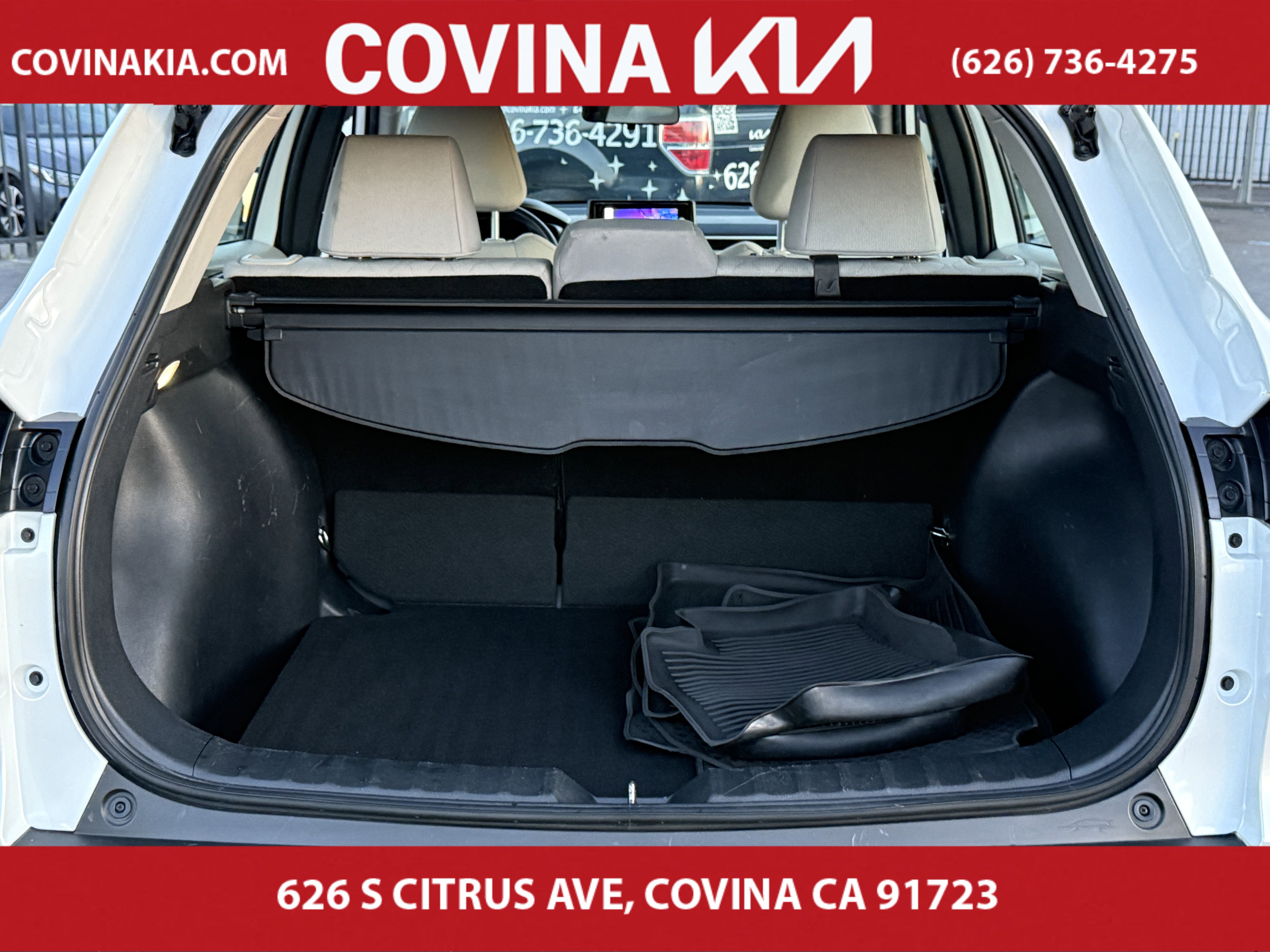 Used 2024 Toyota Corolla Cross L image 11