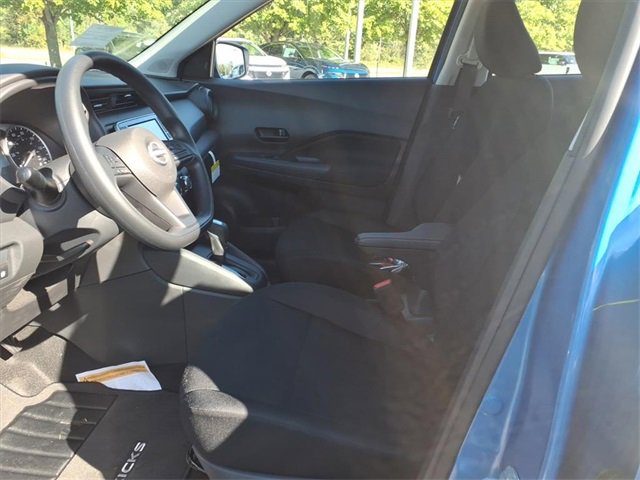 New 2025 Nissan Kicks Play S image 5