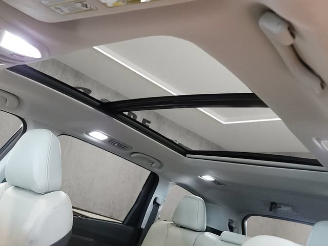 Used 2022 Subaru Ascent Limited w/ Technology Package AWD/4WD image 19