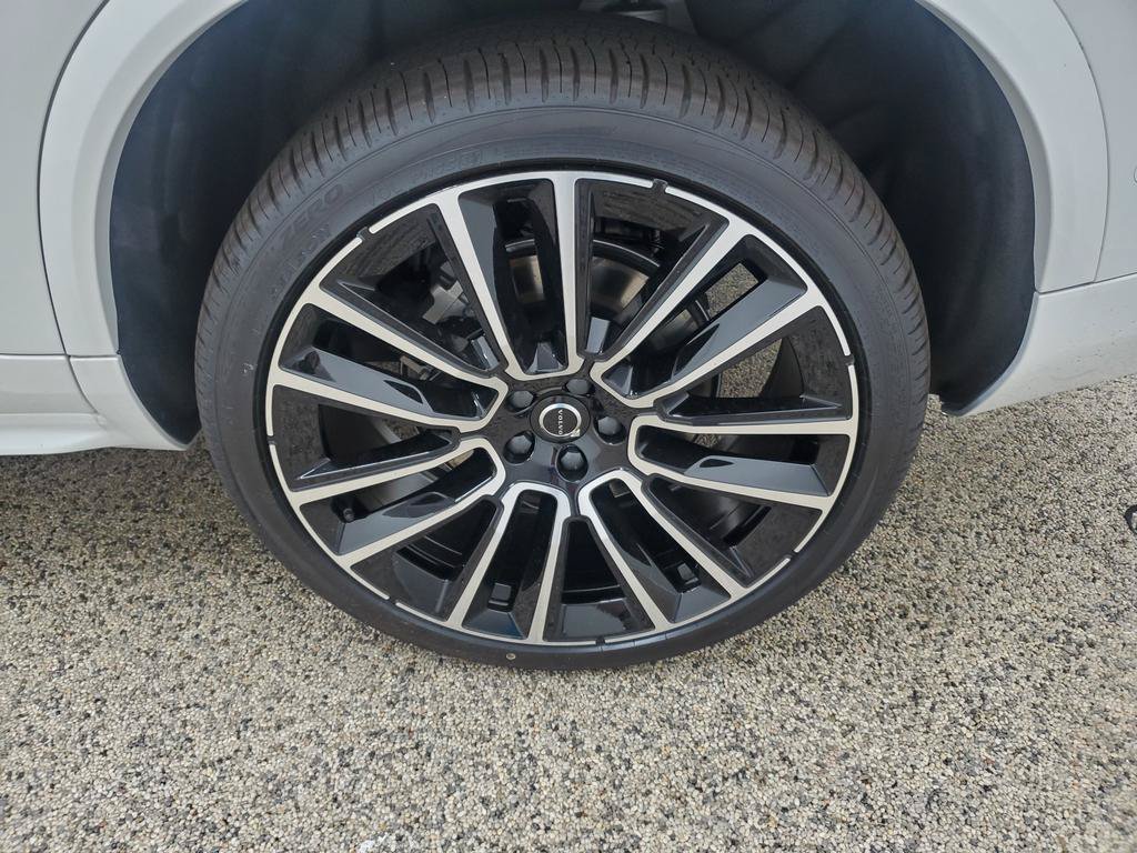 New 2027 Volvo XC90 B6 Plus AWD/4WD image 12