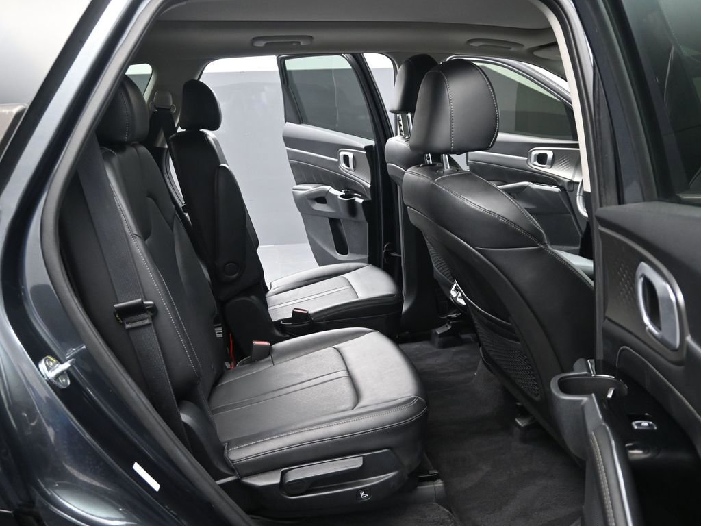 Used 2022 Kia Sorento SX image 14