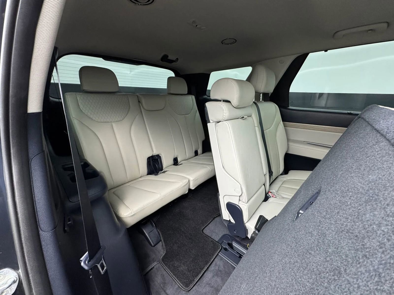Used 2022 Hyundai Palisade SEL w/ 8P Bench Seat Package AWD/4WD image 42