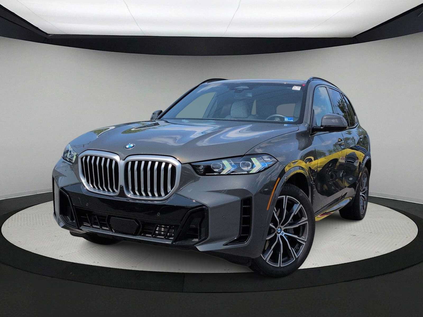 Used 2026 BMW X5 xDrive40i w/ M Sport Package AWD/4WD video 1